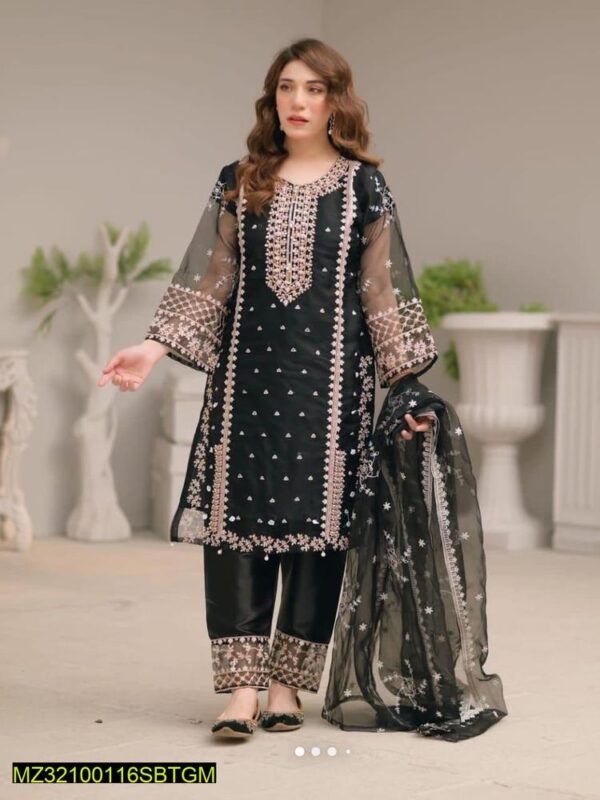 Luxurious Organza: 3-Piece Embroidered Suit with Katan Silk (M/L)